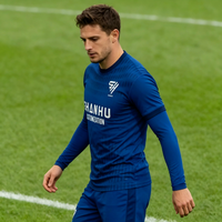 Nouveau design de maillot de football à séchage rapide pour hommes, respirant, avec logo personnalisé, haut d'entraînement athlétique, maillot de football sportif