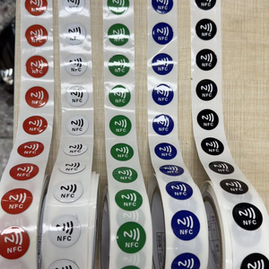 Mẫu miễn phí RFID NFC giấy tag/nhãn/Sticker NFC 213 /215/216 tag lập trình 25 mét đường kính - Product Image 1
