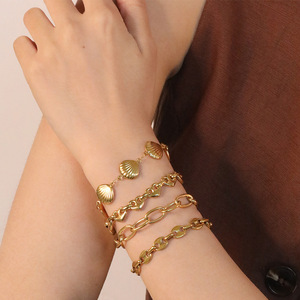 Bracelet à maillons en forme de cœur à la mode, en acier inoxydable, bijoux pour femmes, bracelet à chaîne pour un usage quotidien - Product Image 1