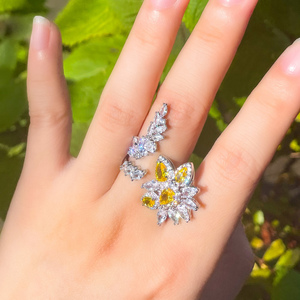 Bague ajustable en argent plaqué avec zircone cubique brillante en forme de feuille et de fleur pour <span class=keywords><strong>femme</strong></span>, idéale pour les fêtes, les fiançailles, les bijoux et accessoires de costume - Product Image 6