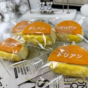 Jouet anti-stress en silicone en forme de petit pain Taba Squishy pour la vente en gros - Product Image 2