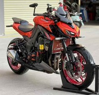 Motocicleta Kawasaki Z1000 de 1000cc con Inyección Electrónica de Combustible, Alta Potencia, Estable, Alta Velocidad, Estilo Agresivo para la Calle