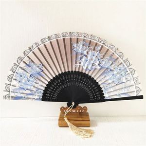 Abanicos de Seda Chinos Hechos a Mano de 21 cm, Abanicos de Bambú Portátiles Ecológicos para Mujer, Diseño de Dibujos Animados de Flores y Ángeles para Verano - Product Image 3