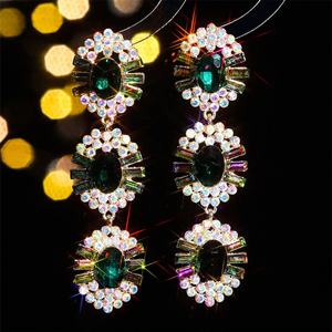 Pendientes Largos de Diseño Floral Geométrico de Moda en Aleación de Cobre con Cristales de Estrás para Mujer, Ideales para Aniversario - Product Image 5