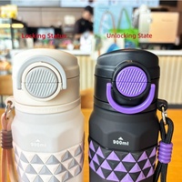 Bouteille d'eau Tritan dégradée de 900 ml avec couvercle à clapet et paille, sans BPA, portable, anti-fuite, gourde de sport avec sangle de transport