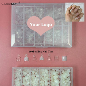 Caja de 600 Uds. De puntas de <span class=keywords><strong>uñas</strong></span>, Mini Luna/triángulo, hojas de manicura de palo francés, puntas de <span class=keywords><strong>uñas</strong></span> postizas naturales transparentes redondas cortas - Product Image 1