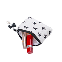 Pochette cosmétique KONCAI à motif nœud mignon pour femmes, petite trousse de maquillage matelassée, fermeture éclair perlée, accessoire de voyage, organiseur de vanité