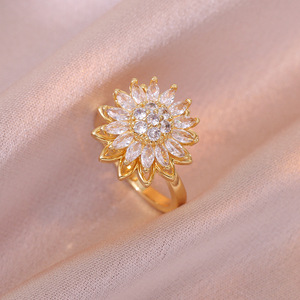 Set di Gioielli Girasole Rotante in Rame Jeutelis <span class=keywords><strong>per</strong></span> Donna, <span class=keywords><strong>Collana</strong></span> con Ciondolo Girevole, Orecchini, Bracciale e Anello, Regalo <span class=keywords><strong>per</strong></span> <span class=keywords><strong>Lei</strong></span> - Product Image 4