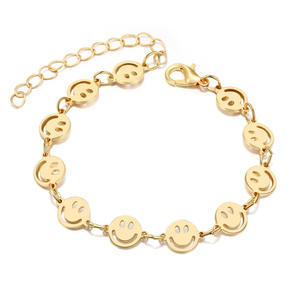 สร้อยข้อมือสแตนเลสสตีลชุบทอง 18K รูปทรงยิ้มสำหรับผู้หญิง - Product Image 1