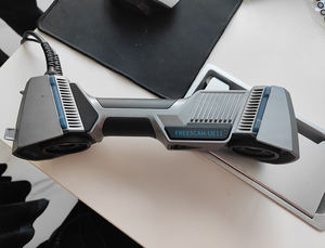 Escáner 3D Láser de Alta Precisión Freescan UE7 UE11 2025, Portátil y Ligero - Product Image 3