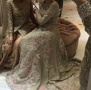 ชุดเดรส Lehenga choli ยาวถึงพื้นสำหรับเจ้าสาวอินเดีย/ปากีสถานสำหรับงานแต่งงาน - Product Image 4