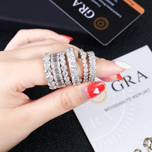 แหวนเทนนิสโมอิสซาไนต์แบบ Iced Out Stocks Fine Jewelry ทำจากเงินแท้ 925 รูปทรงเจ้าหญิง ขนาด 5*5 มม. แหวนมอิสซาไนต์ เครื่องประดับฮิปฮอป - Product Image 4