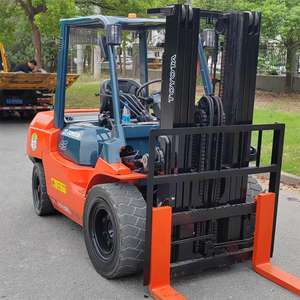 Montacargas Diésel de 4 y 5 Toneladas de Marca Reconocida con Motor Original al Precio Más Bajo, Montacargas Toyota 7F con Mástil Tríplex - Product Image 4