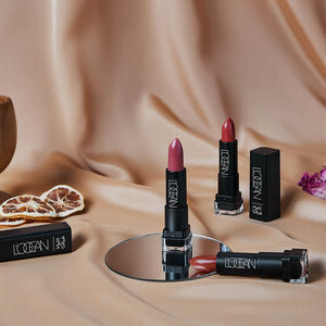 [L'ocean] Lápiz Labial Mate Dorothy Red, Suave, Impermeable, de Larga Duración, Vegano, con Vitamina E, Hecho en Corea, OEM, ODM, Marca Privada - Product Image 3