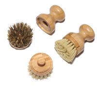Brosse de nettoyage pour la vaisselle Union Kitchen, brosse à vaisselle naturelle pour les casseroles, manche en bois, brosse en bambou
