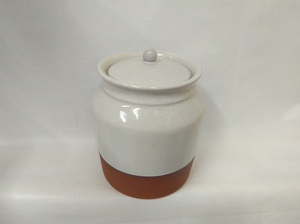 Pot de stockage de nourriture en <span class=keywords><strong>terre</strong></span> <span class=keywords><strong>cuite</strong></span> ronde en céramique <span class=keywords><strong>blanche</strong></span> et brune avec couvercle - Product Image 2