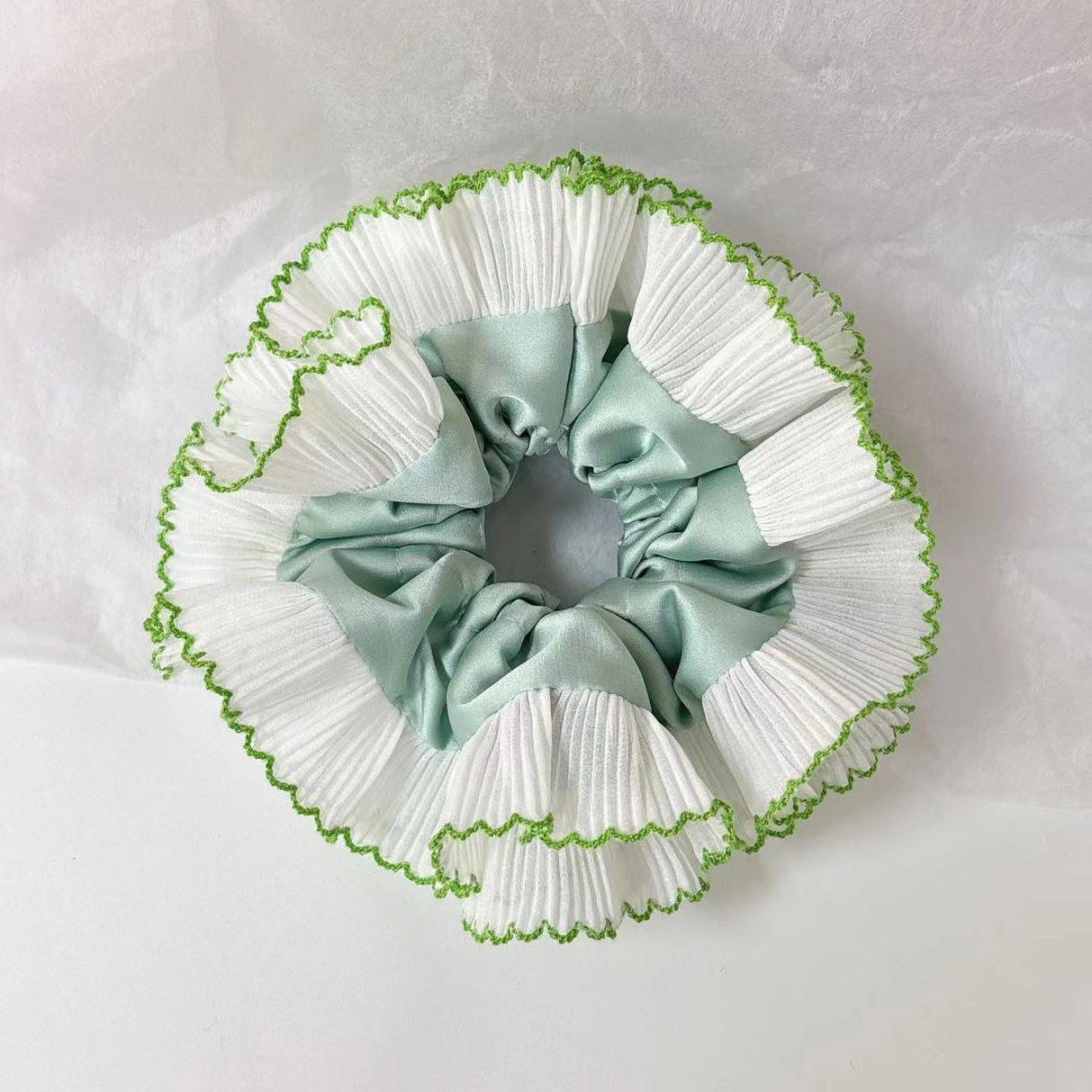 สีเขียว