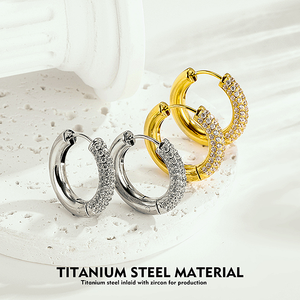 Boucles d'oreilles créoles en zircon brillant, vente populaire transfrontalière, plaquées or 18 carats, hypoallergéniques, en acier titane, pour femmes - Product Image 1
