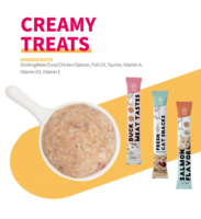 Friandises pour chats en gros sur mesure OEM 15g, aliments pour animaux riches en protéines avec saveurs poulet, bœuf, légumes et fruits
