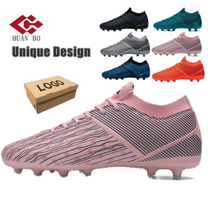 Crampons <span class=keywords><strong>de</strong></span> football personnalisables pour hommes Nouveau design Chaussures <span class=keywords><strong>de</strong></span> sport <span class=keywords><strong>de</strong></span> football <span class=keywords><strong>rose</strong></span> répandues pour le printemps automne hiver saisons Logo personnalisé - Product Image 1