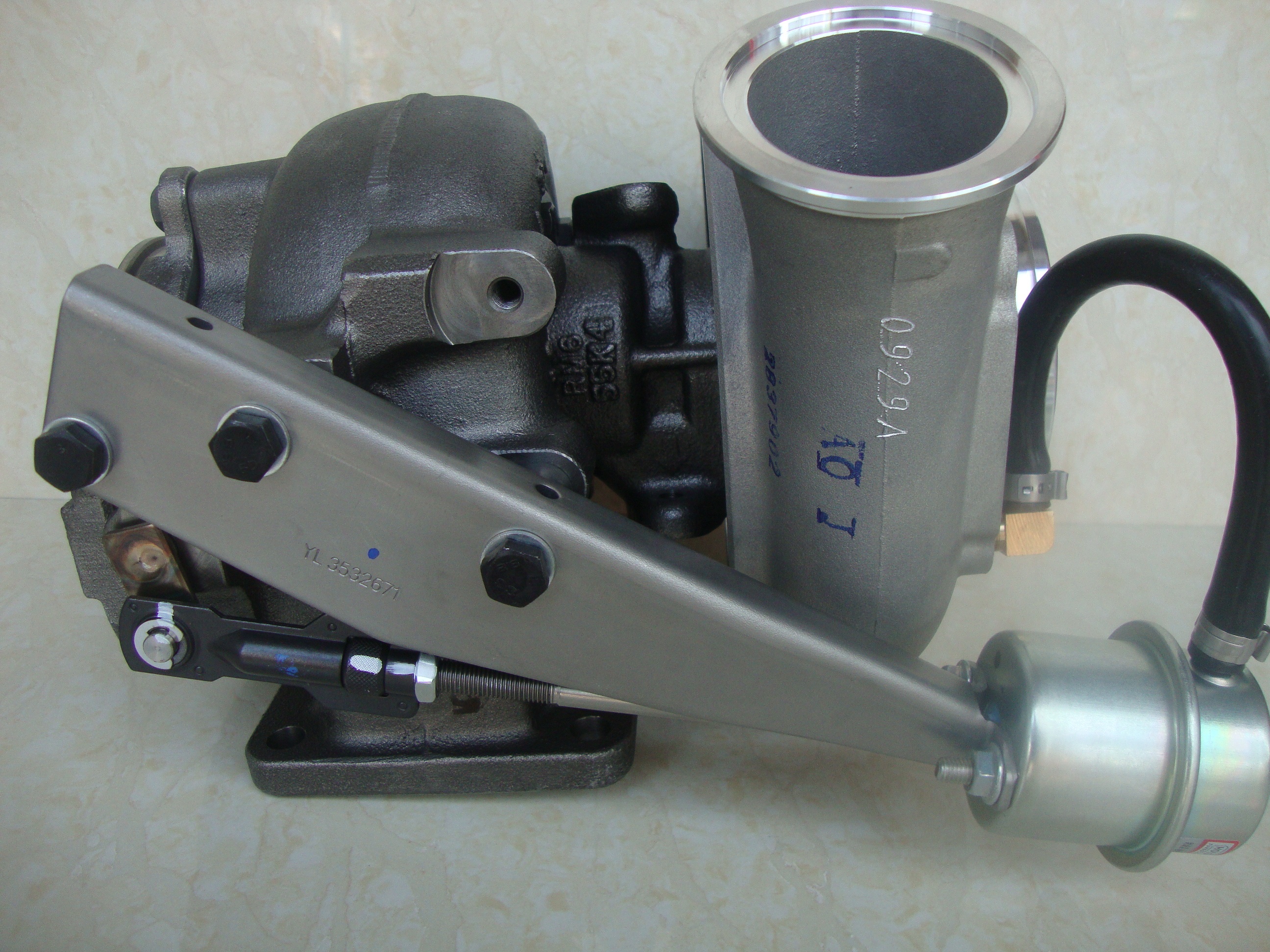 ちーゃん品 Amazon.co.jp: チョロQ ハイブリッド！ ゼンマイタイプ QZ-08