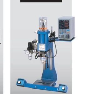 Compresseur pneumatique Fuji Fujicon QCP-2-60-003, machine-outil à cellule de charge verticale - Product Image 4