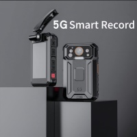 Kamera Tubuh A6 4G Tiga Kamera Video 1080P Penglihatan Malam IR GPS Layar Sentuh 3.1'' Tahan Air IP68 Baterai Hot-Swap 64GB H.265