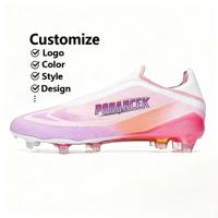 Chaussures de football professionnelles respirantes personnalisées en usine, ultra-légères pour l'entraînement en extérieur