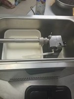 NOUVEAU design de machine électrique en acier inoxydable pour mélanger la crème et la crème fouettée au restaurant