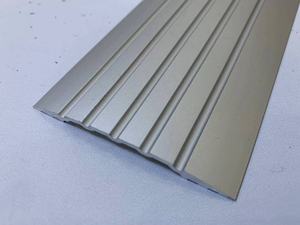 Accessoires <span class=keywords><strong>de</strong></span> <span class=keywords><strong>porte</strong></span> et <span class=keywords><strong>de</strong></span> fenêtre <span class=keywords><strong>de</strong></span> jardin en aluminium extrudé avec caoutchouc et <span class=keywords><strong>silicone</strong></span> Matériau <span class=keywords><strong>de</strong></span> <span class=keywords><strong>porte</strong></span> en bois Type <span class=keywords><strong>de</strong></span> rampe Seuil <span class=keywords><strong>de</strong></span> <span class=keywords><strong>porte</strong></span> - Product Image 4