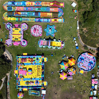 Vergnügungspark-Spielwelt Langer Hindernisparcours Hüpfburg Spielplatz Outdoor-Hüpfburgen und Springhaus für Kinder