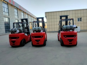 Montacargas Eléctrico Japonés Nissan de Alto Rendimiento, Motor de CA, Batería de Plomo-Ácido, 1.5 Toneladas, Neumáticos de Poliuretano para Interiores - Product Image 4