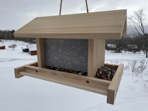 Comedero de Madera Artesanal para Pájaros con Ventanas Transparentes, Jaula Doble de Madera para Exteriores, Gran Capacidad - Product Image 5