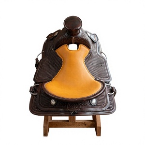 Silla de Montar Inglesa BS International con Diseño Grabado, Silla de Carreras, OEM ODM Personalizada, Cuero de Búfalo Genuino, Madera y Acero Inoxidable SUS304 - Product Image 6