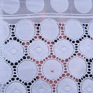 Dentelle <span class=keywords><strong>suisse</strong></span> en voile de coton blanc pur en <span class=keywords><strong>Suisse</strong></span> avec pierres, tissu de dentelle sèche africaine de haute qualité au Nigeria pour vêtements 1760 - Product Image 2