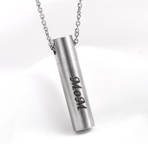 Collier pendentif personnalisé en acier inoxydable pour cendres, capsule funéraire commémorative, chaîne vintage en argent - Product Image 3
