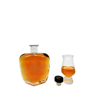 Verre d'exportation professionnel 700ml pour bouteille en forme de pomme avec bouche en liège et fond épais pour whisky brandy <span class=keywords><strong>vodka</strong></span> et tequila - Product Image 1