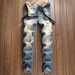 Jeans de Hombre al por Mayor, Personalizados, Rotos, Desgastados, con Parches, Estilo Vintage Europeo y Americano - Product Image 3