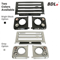 Kit de calandre avec 2 feux de signalisation de type ampoule (un grand et un petit) en noir/argent pour Old Defender 90/110 - Look SVX