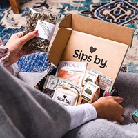 Boîte de courrier ondulé personnalisé, en carton, coffret cadeau, en papier kraft, Design OEM, pour fleur, pour livraison, 50 pièces