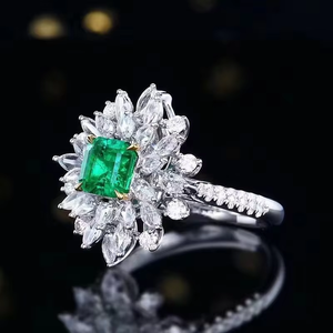 SGARIT 18K White <b>Gold</b> 1.06CT Natural Green Emerald <b>Vintage</b> <b>Ring</b> GUILD Certified Gemstone <b>Ring</b> With Sparkling Side Diamonds - Product Image 4