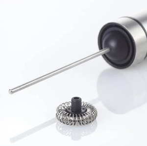 Mousseur à <span class=keywords><strong>lait</strong></span> électrique portatif pour café, pour une <span class=keywords><strong>mousse</strong></span> <span class=keywords><strong>de</strong></span> <span class=keywords><strong>lait</strong></span> lisse, latte, cappuccino, chocolat au <span class=keywords><strong>lait</strong></span>, matcha et utilisation quotidienne des boissons - Product Image 4