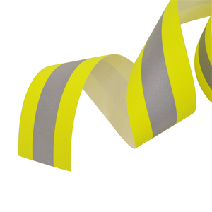 Bande de signalisation haute visibilité jaune fluo ignifuge en tissu à haute réflexion pour gilets et vestes de sécurité, type à coudre - Product Image 6