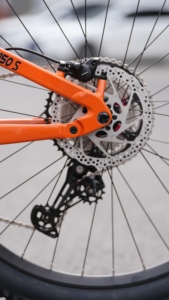 Bicicleta de Montaña Shimano M6100 de Aleación de Aluminio con Frenos de Disco de 12 Velocidades, Suspensión Completa, <span class=keywords><strong>Horquilla</strong></span> de Suspensión <span class=keywords><strong>ROCKSHOX</strong></span>, Ruedas de 29 Pulgadas - Product Image 5