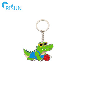 Vente en gros de chaîne crocodile crocodile émail animal porte-clés porte-clés croco sport capitaine surf gator logo personnalisé - Product Image 4