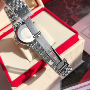 Montre-bracelet classique de luxe et de haute qualité pour homme, bracelet en acier inoxydable, verre saphir et fermoir pliant - Product Image 4