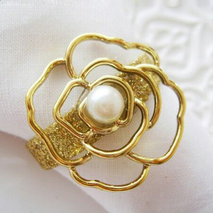 ร้อนขายปาร์ตี้ตารางกลางทองสําเร็จรูปกุหลาบสร้างสรรค์ Serviette แหวนร้านอาหารโรงแรมตารางแหวนผ้าเช็ดปาก - Product Image 1