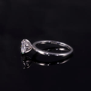Anillo de Boda de Plata S925 con Incrustaciones de Moissanita Color D, Diseño de Garra de Águila, Estilo Minimalista Unisex, Certificado de Tasación Nacional - Product Image 3