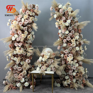 Arche de mariage au design moderne avec fond floral, arche en forme de corne, arche florale bohème pour la décoration d'événements - Product Image 5