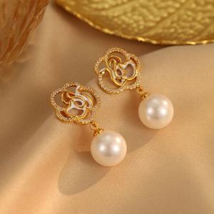 Pendientes de Perlas con Corte Princesa, Chapados en Oro de Alta Gama, con Diseño de Flor de Circonio, un Regalo Elegante para Mujer - Product Image 3